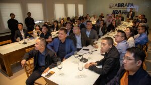 Abrapa recebe grupo de industriais de insumos agrícolas chineses e debate a interdependência entre os dois países