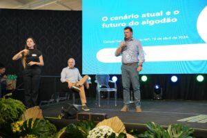 Abrapa discute futuro do algodão brasileiro em feira no Mato Grosso